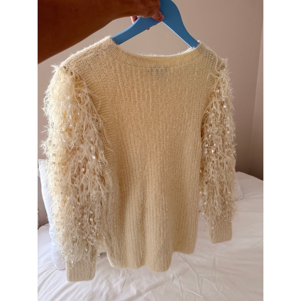 MOLLY BRACKEN WOMENS‎ xs/s fringe cream sweater